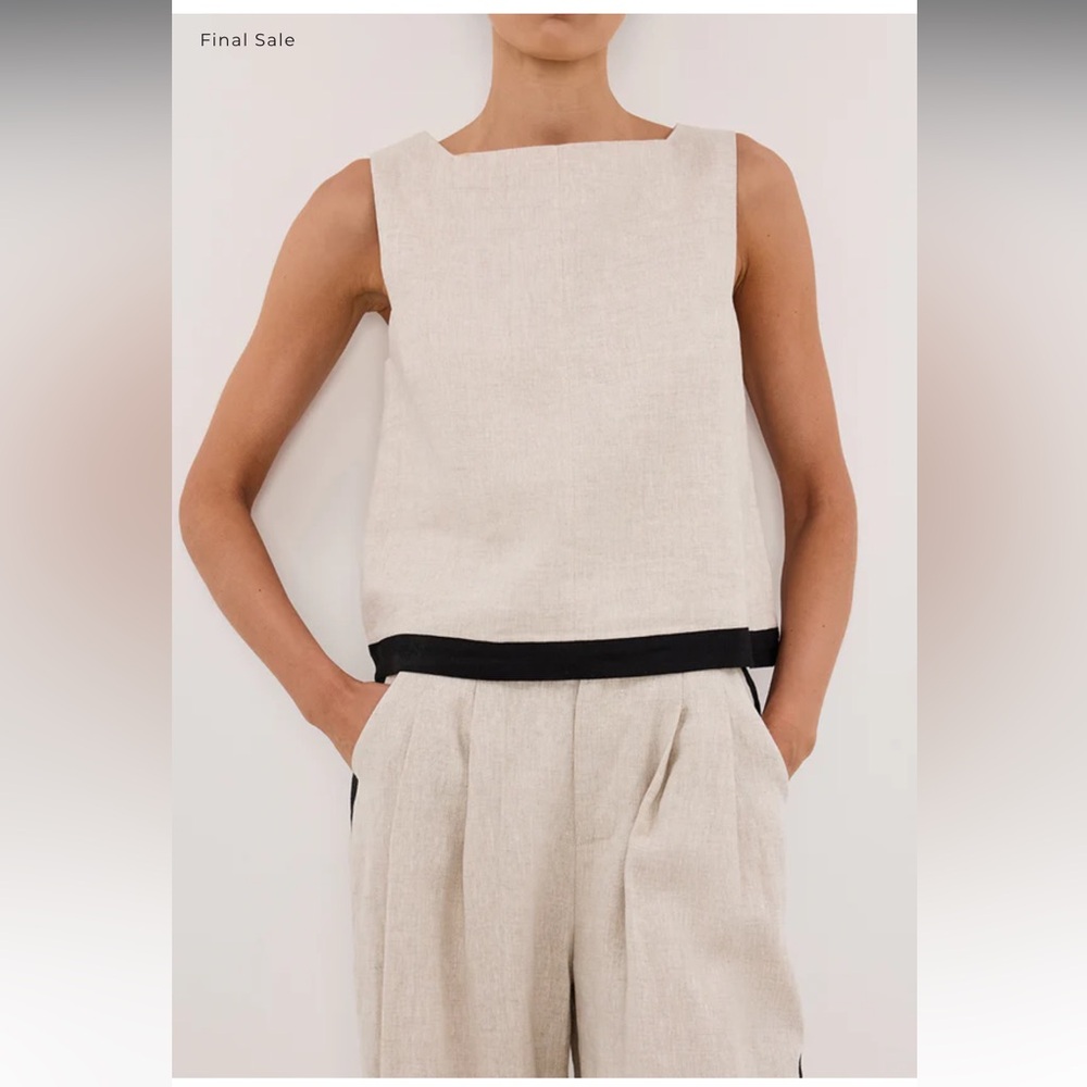 DISSH Ebony Natural Linen Top